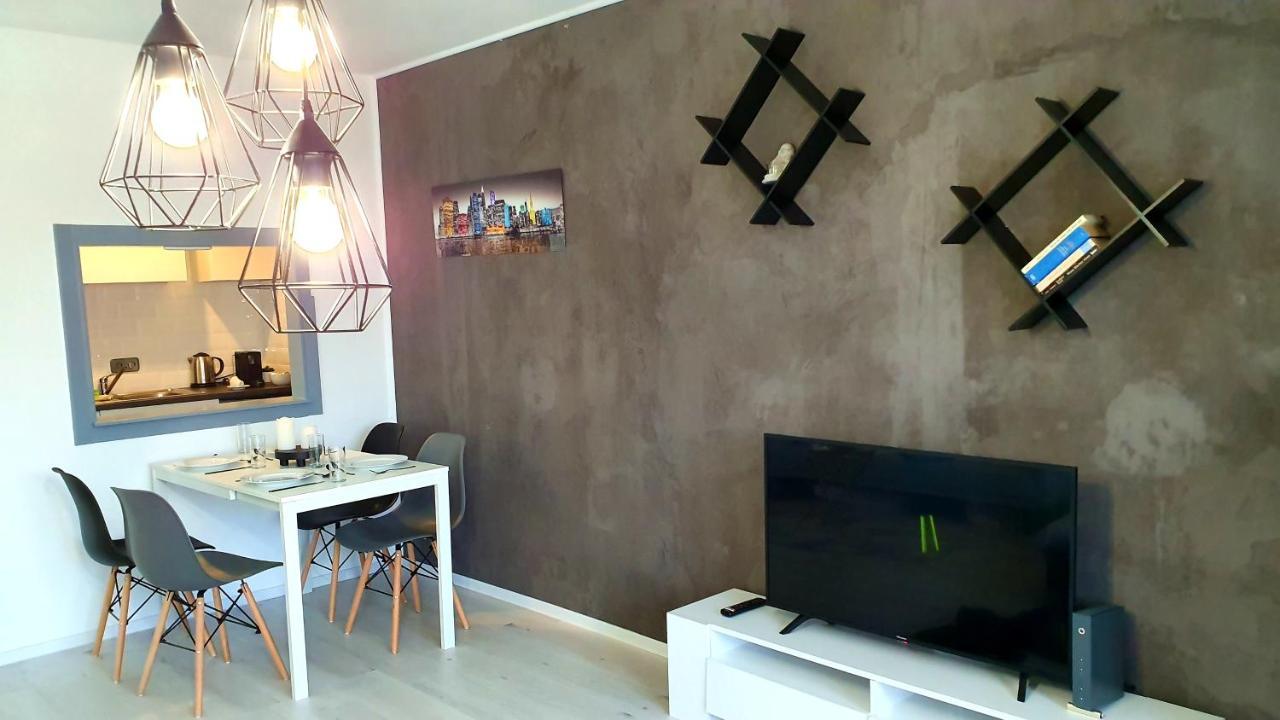 ✪ Beautiful Studio In Center With Amazing View ✪ Манхайм Екстериор снимка